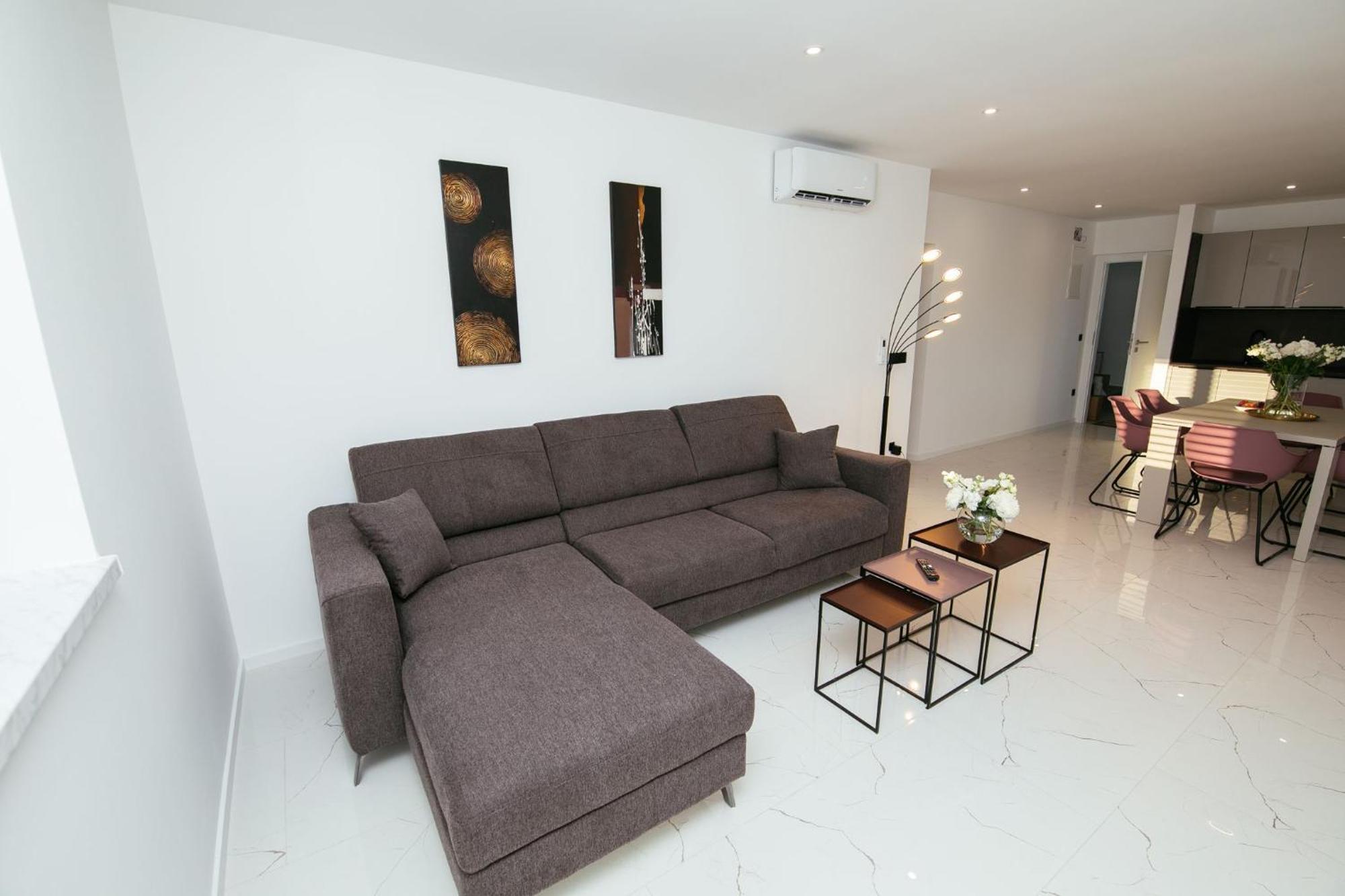 Didixi Apartments Pakostane Ngoại thất bức ảnh